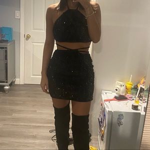 2 piece black sequence set. Worn only once. Good condition.